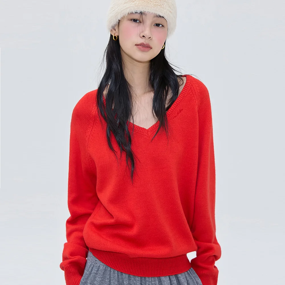 Plain V-neck Wool Knit Scarlet