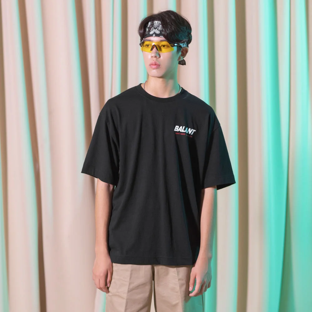 原創 Italic 標誌 T恤 黑色