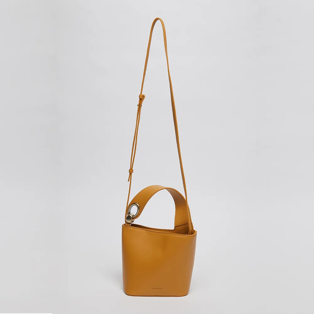 Mini egg basket bag(Mango pudding)