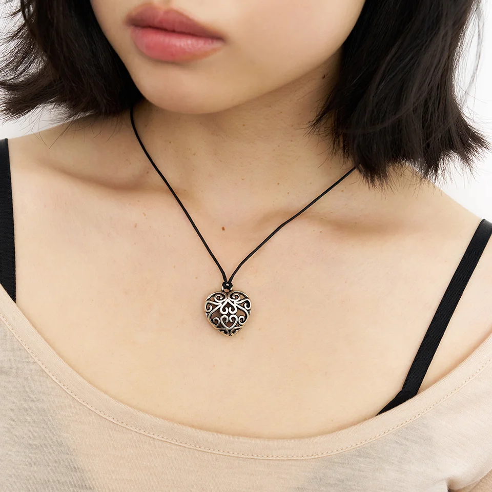ethnic heart string necklace