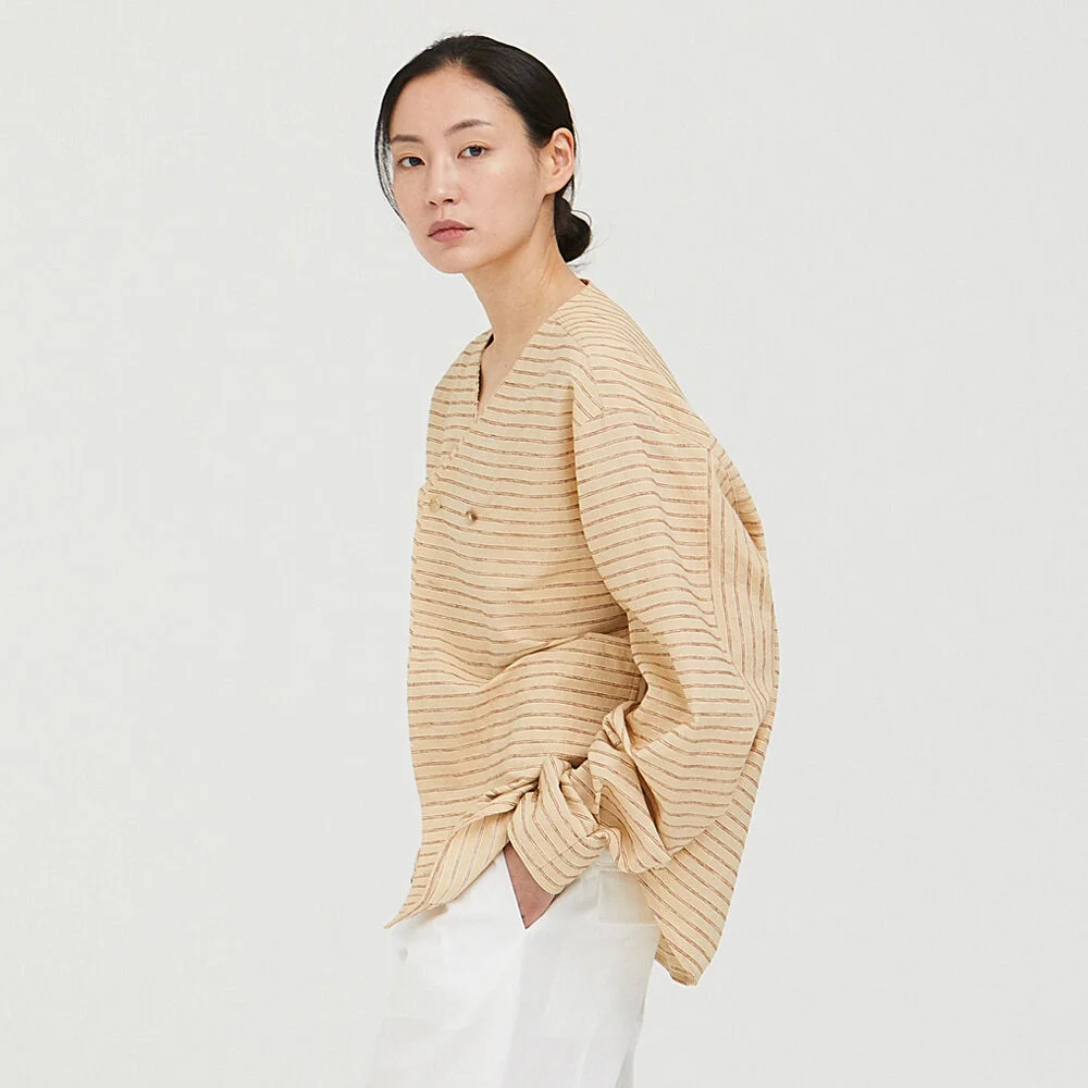 V-neck Stripe Out-Shirts / Ginger Beige