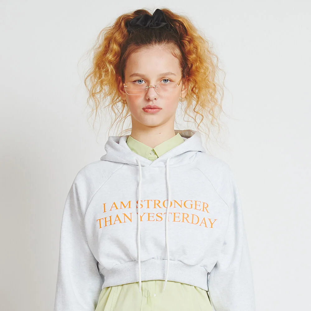 SLOGAN CROP HOODIE_W.M.GY