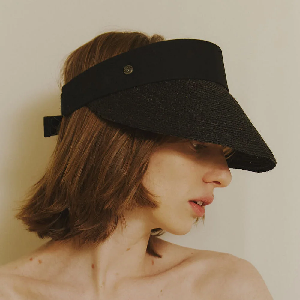 raffia sunvisor hat in black