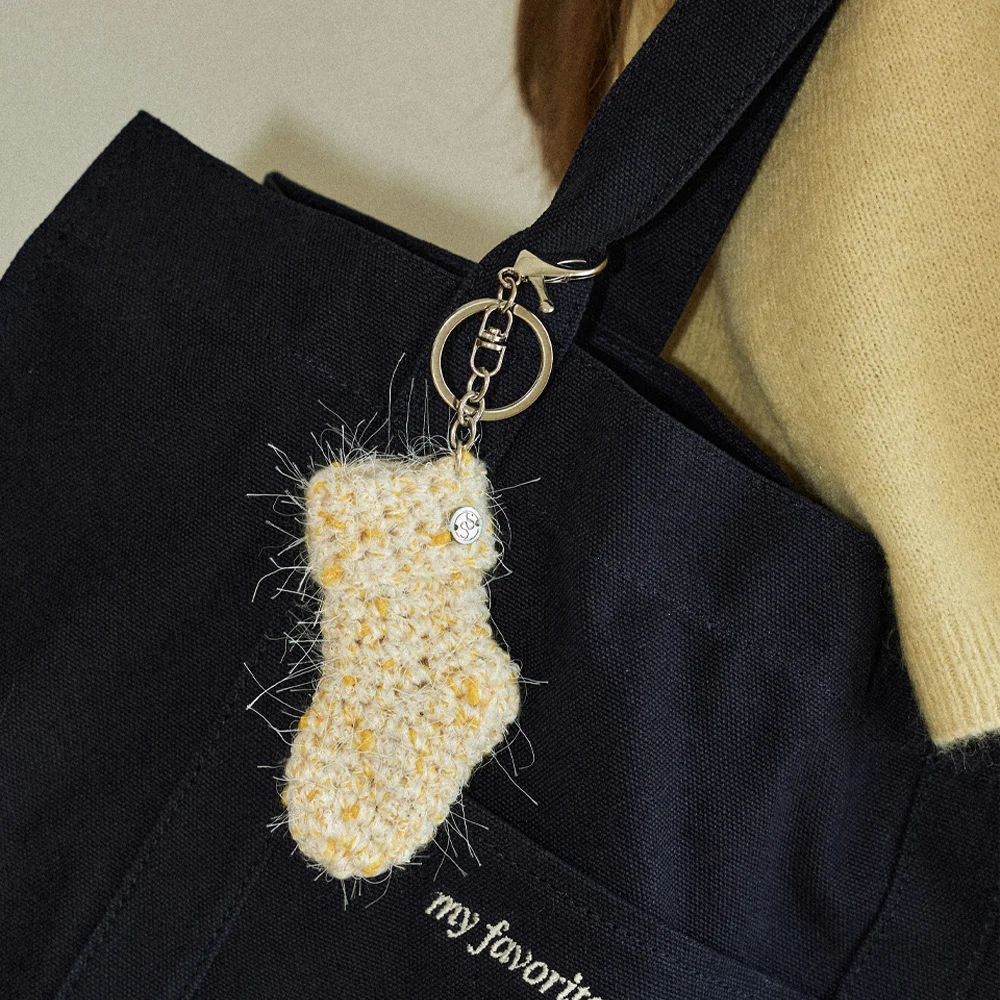Socks Combination Fur Lip Keyring _ 3Color