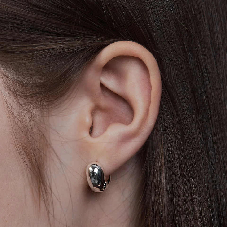 bold bean one-touch earring