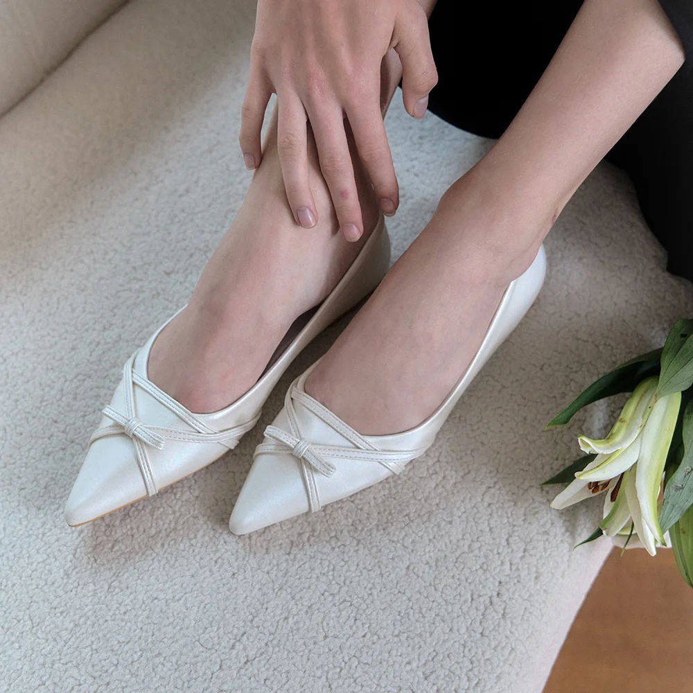 (WEDDING/即時配送/29CM 單獨) Tulle 薄紗 蝴蝶結 縫線 肩帶 尖頭 鞋頭 平底鞋 婚紗 鞋_260mm至