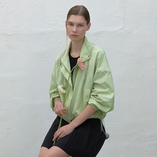 ODD B HIGH NECK SHORT JUMPER(JP-542)