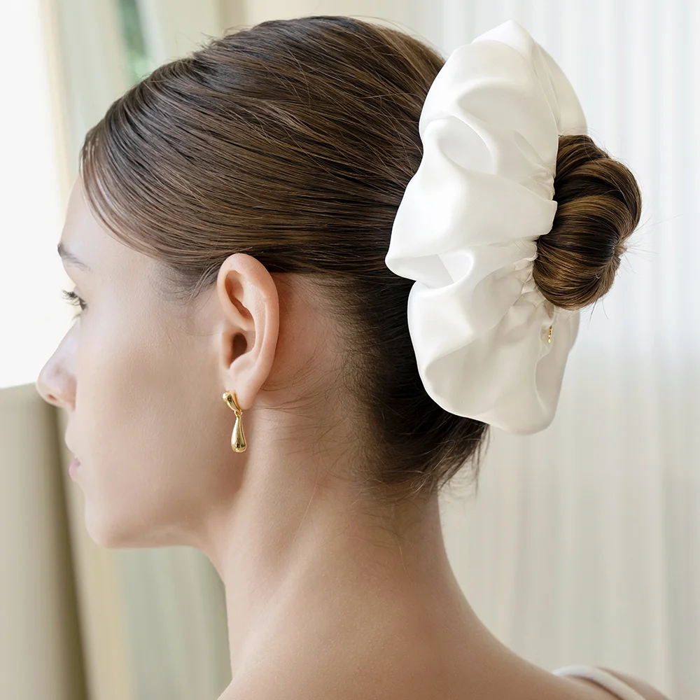 HDM004 Classic big shirring satin scrunchie