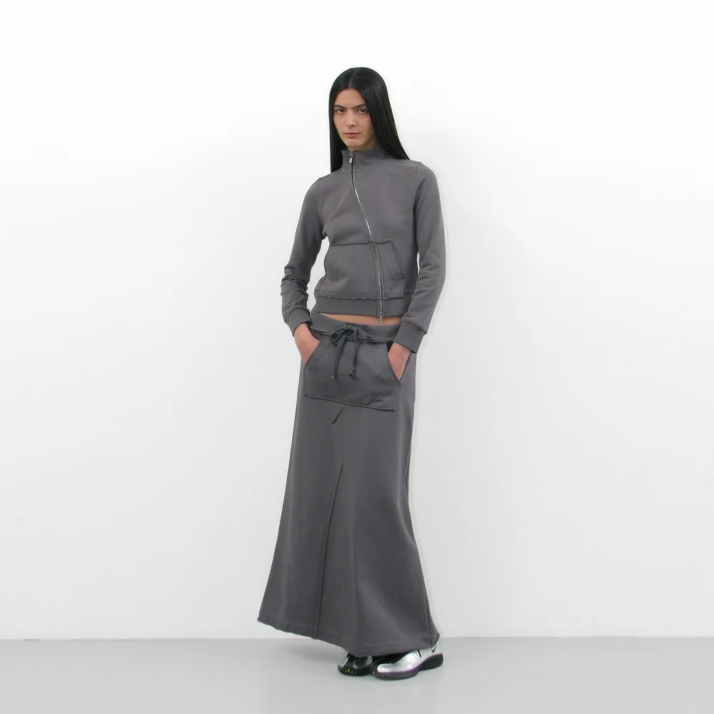CUT-OFF POCKET SWEAT MAXI SKIRT_CHARCOAL