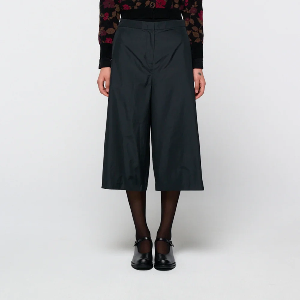 Silk taffeta bermuda pants, Black