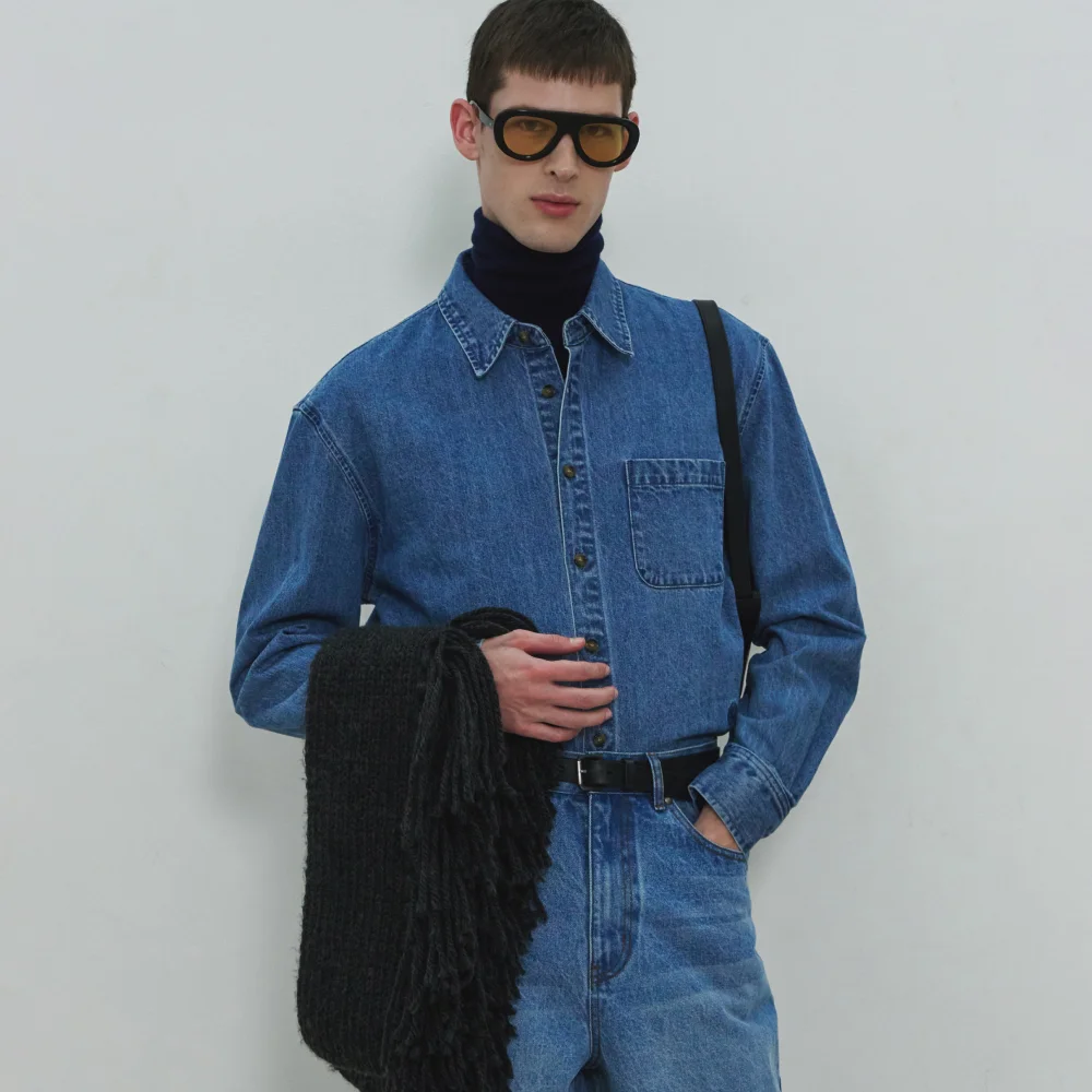 Classic Denim shirt / Light indigo
