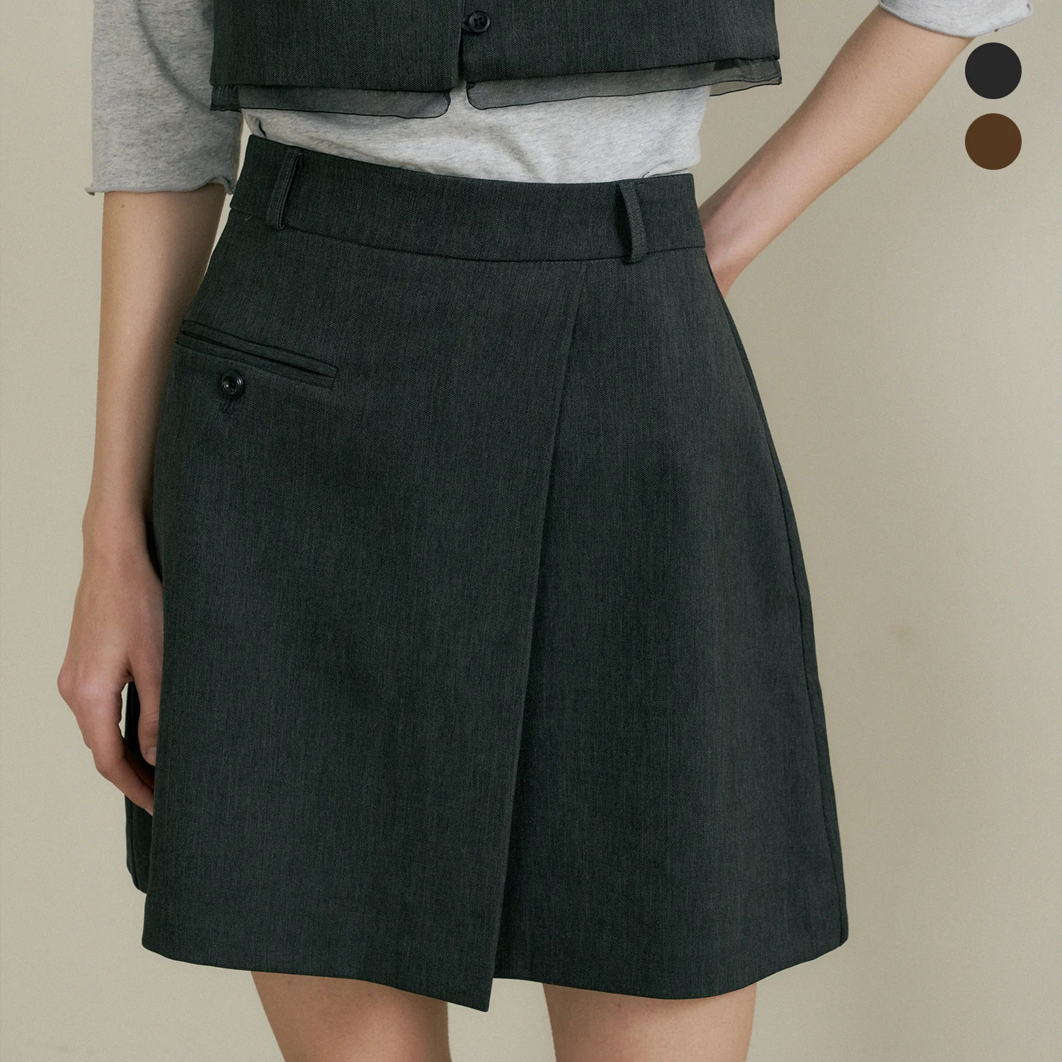 comos 1442 pleated wrap mini skirt (charcoal)