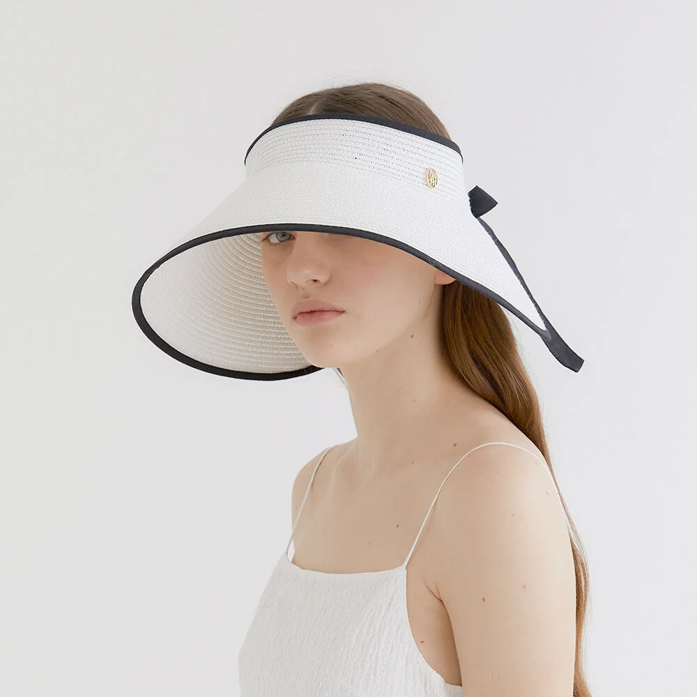 wide ribbon logo pendant raffia sun visor (C010_white)