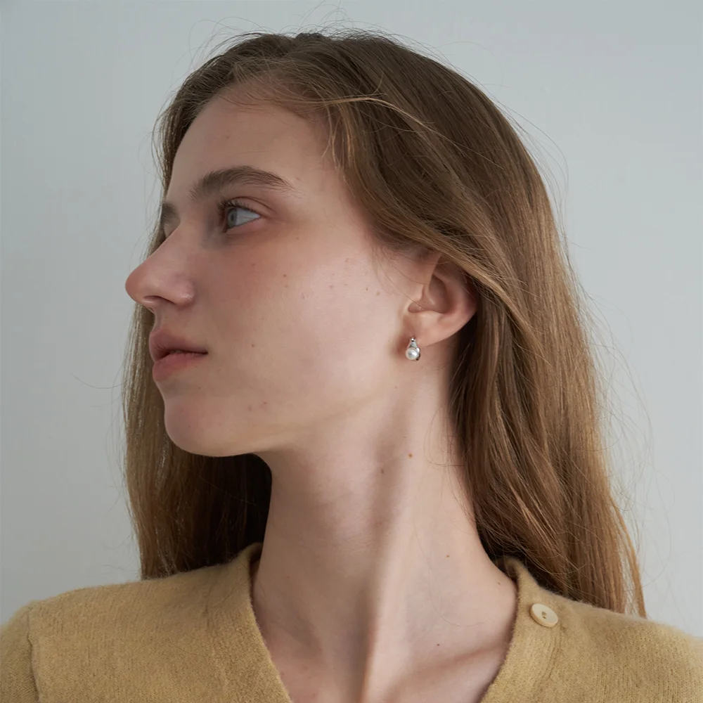 Silver 925 Soft Pearl Curve Earrings