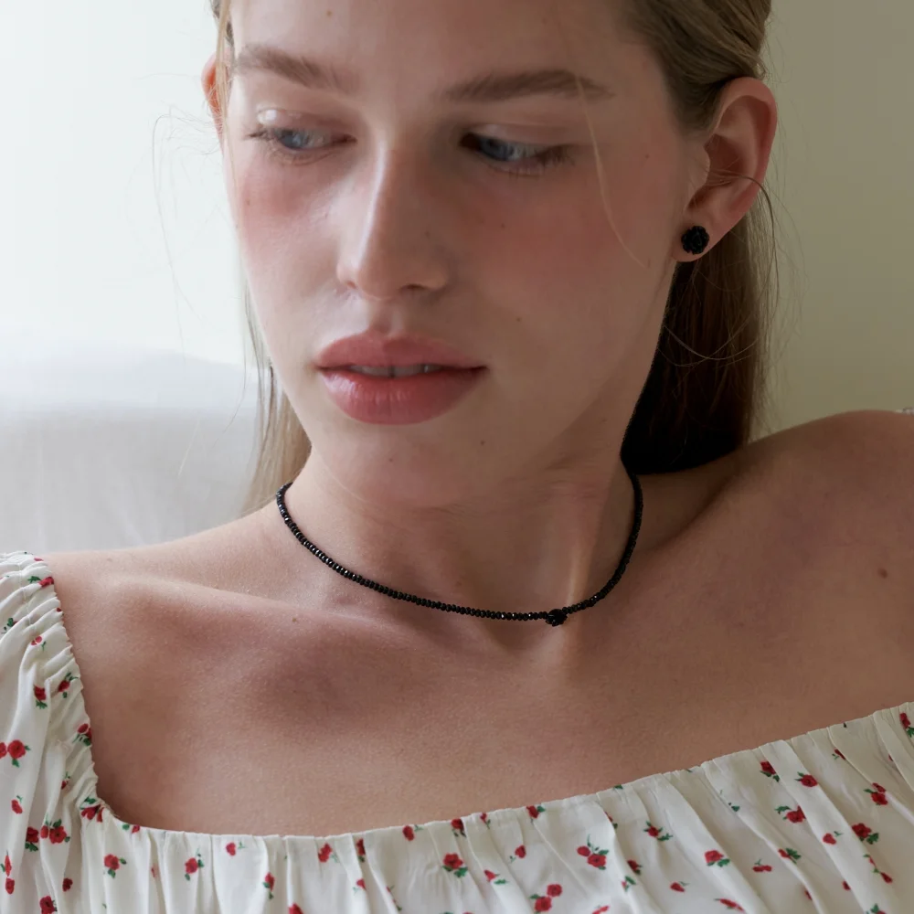 1 Rose Spinel Choker_2Color