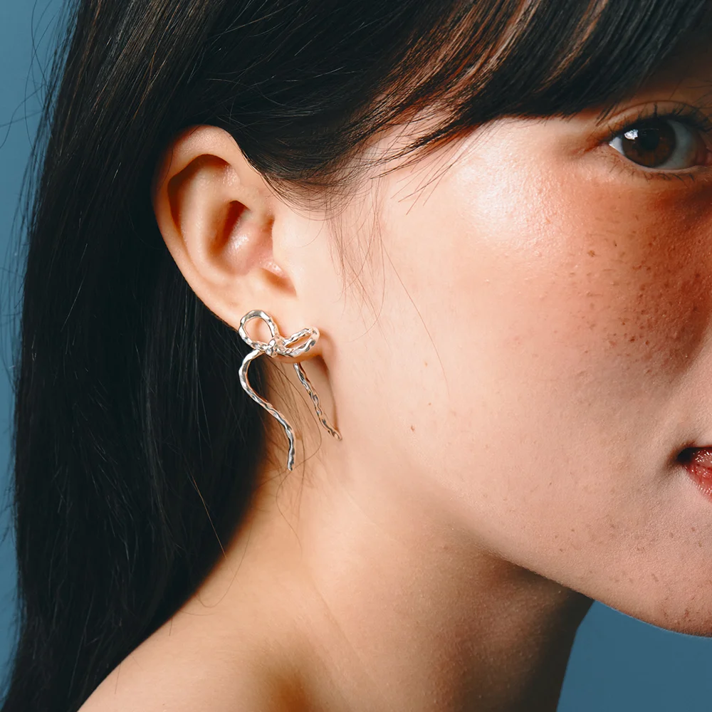 Nature Ribbon Earring