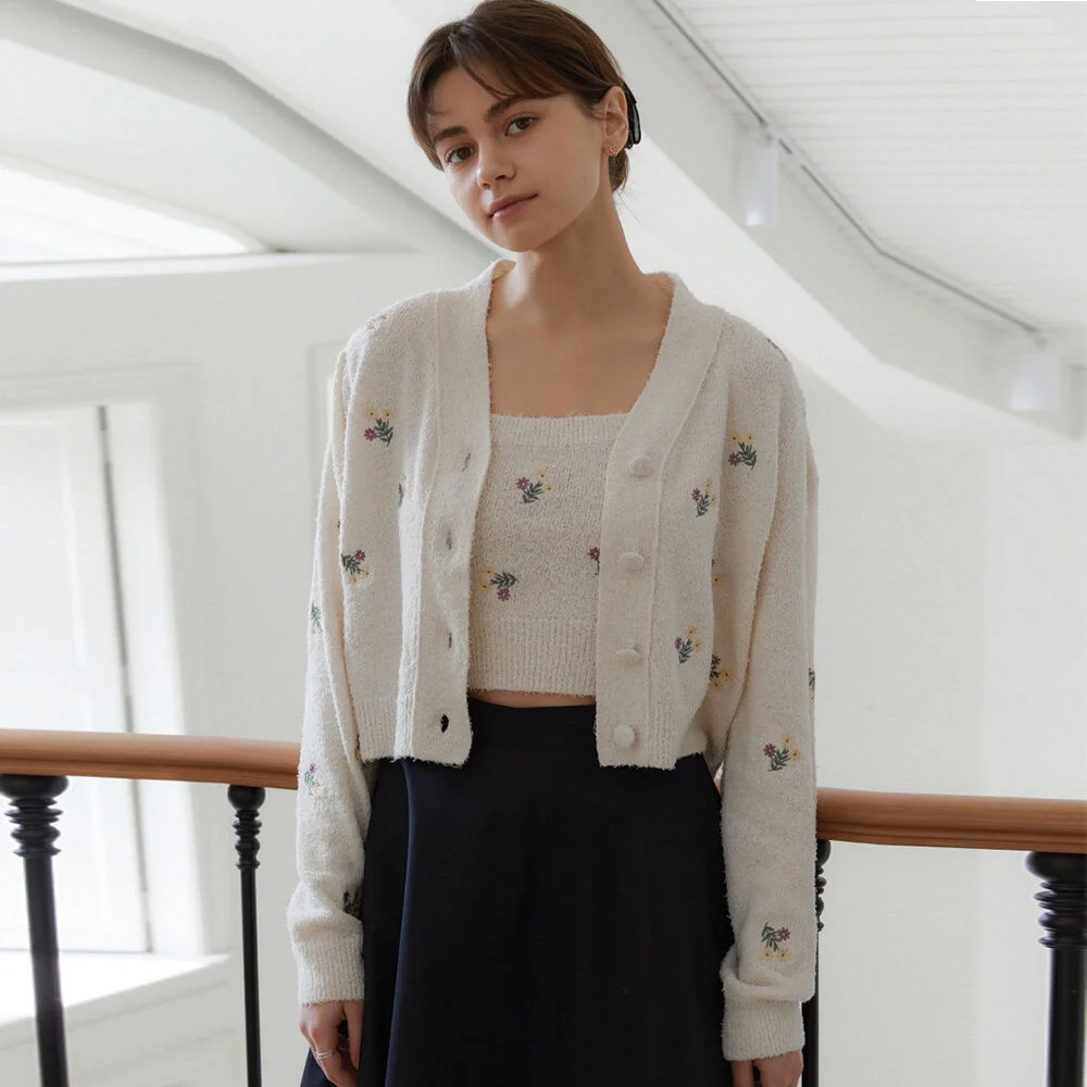 (set-up)Floral Embroidery Knit Cardigan + Cropped Top