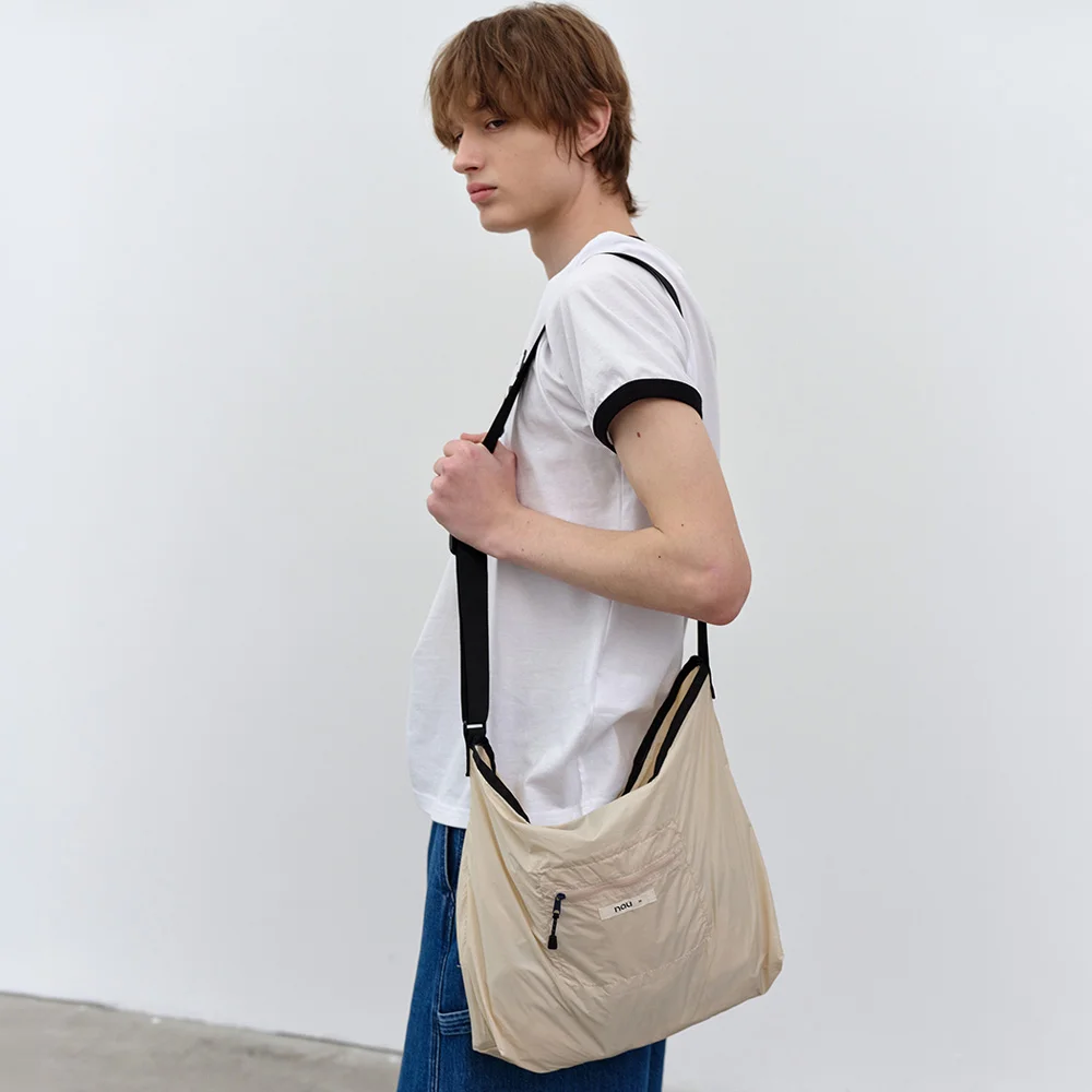 可收納 肩部 袋 M Light Beige