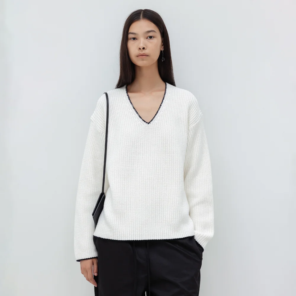 Cotton Line V-Neck Knit (Ivory)