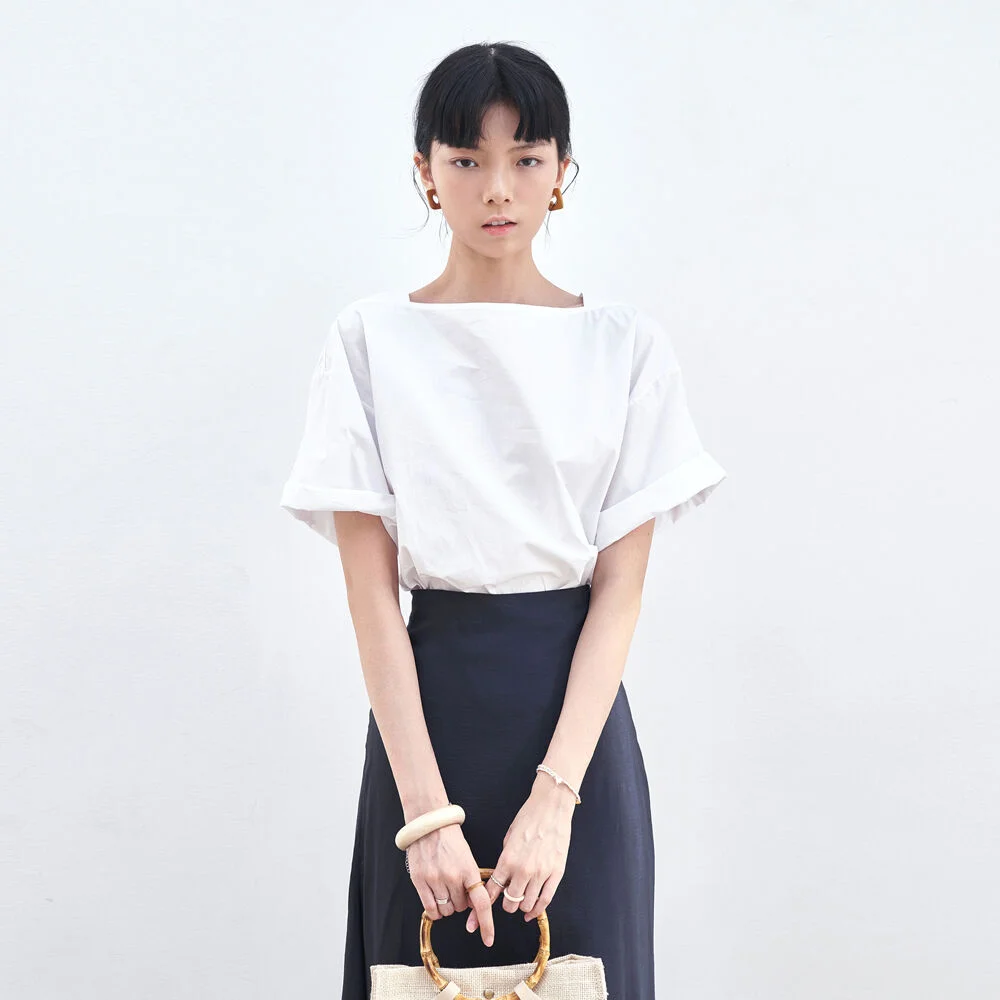 SIMPLE SQUARE NECK BLOUSE_IVORY