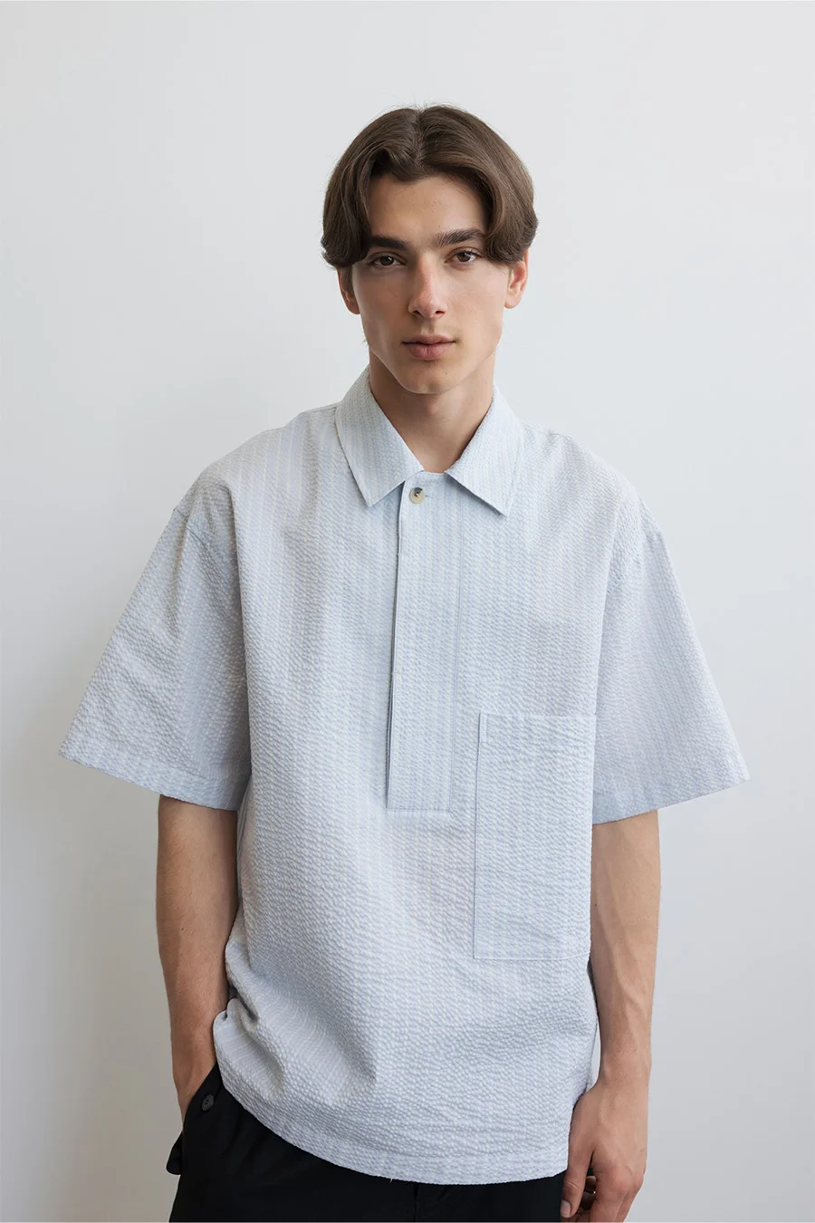 PULLOVER SEERSUCKER SHIRT