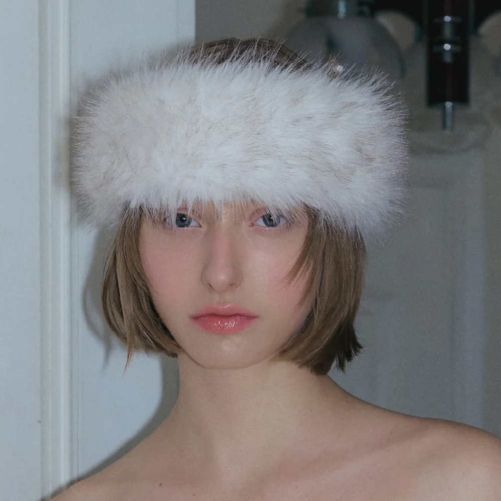 FUR WARMER IN CREAM