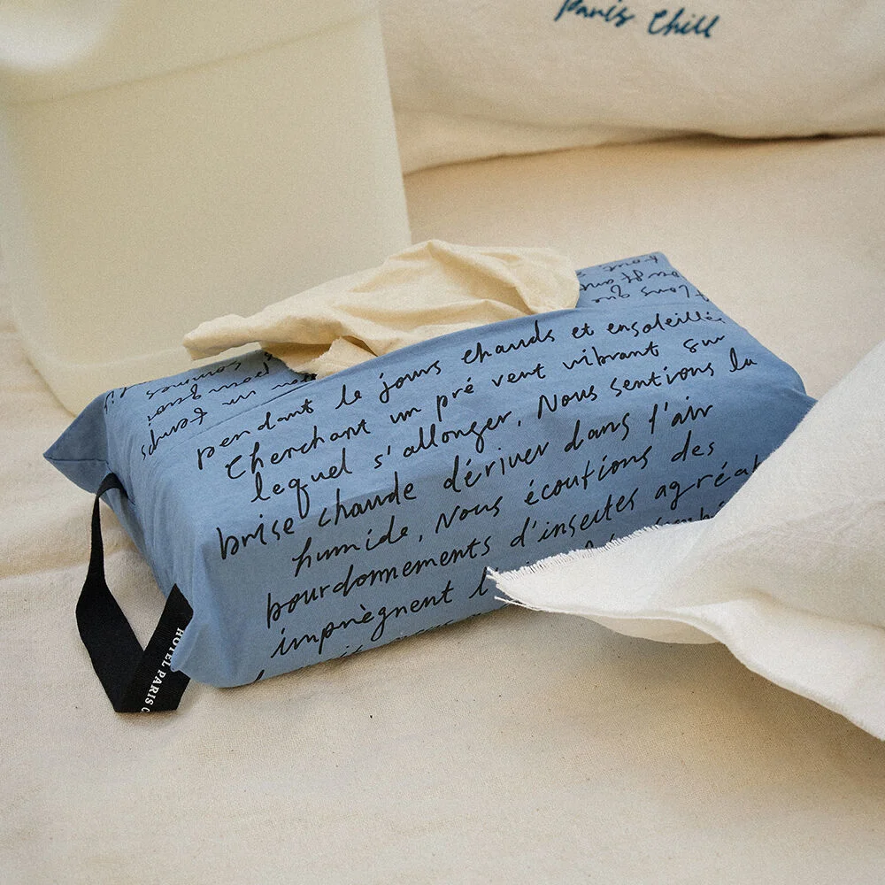 Voyage Indoor/Outdoor Tissue Cover (Night Sky)