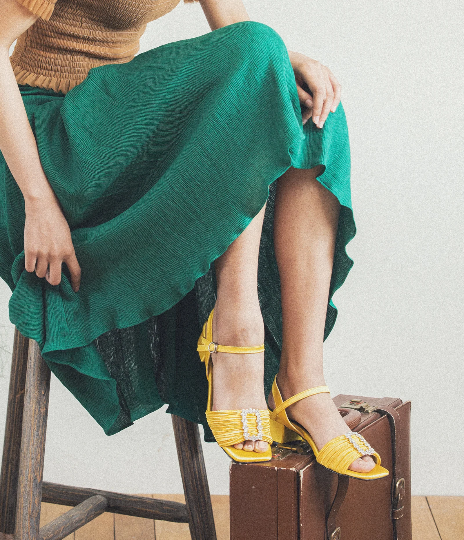 yellow Elizabeths sandles 黃色 黃色 緞面 Elizabeth 裝飾 涼鞋