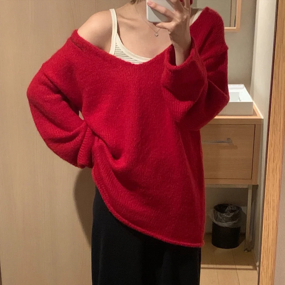 Riss Wool Deep V-Neck Knit - Red