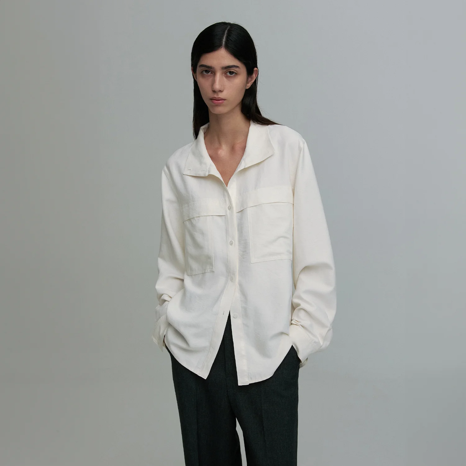 HIGH-NECK BELTED SHIRT COCONUT MILK