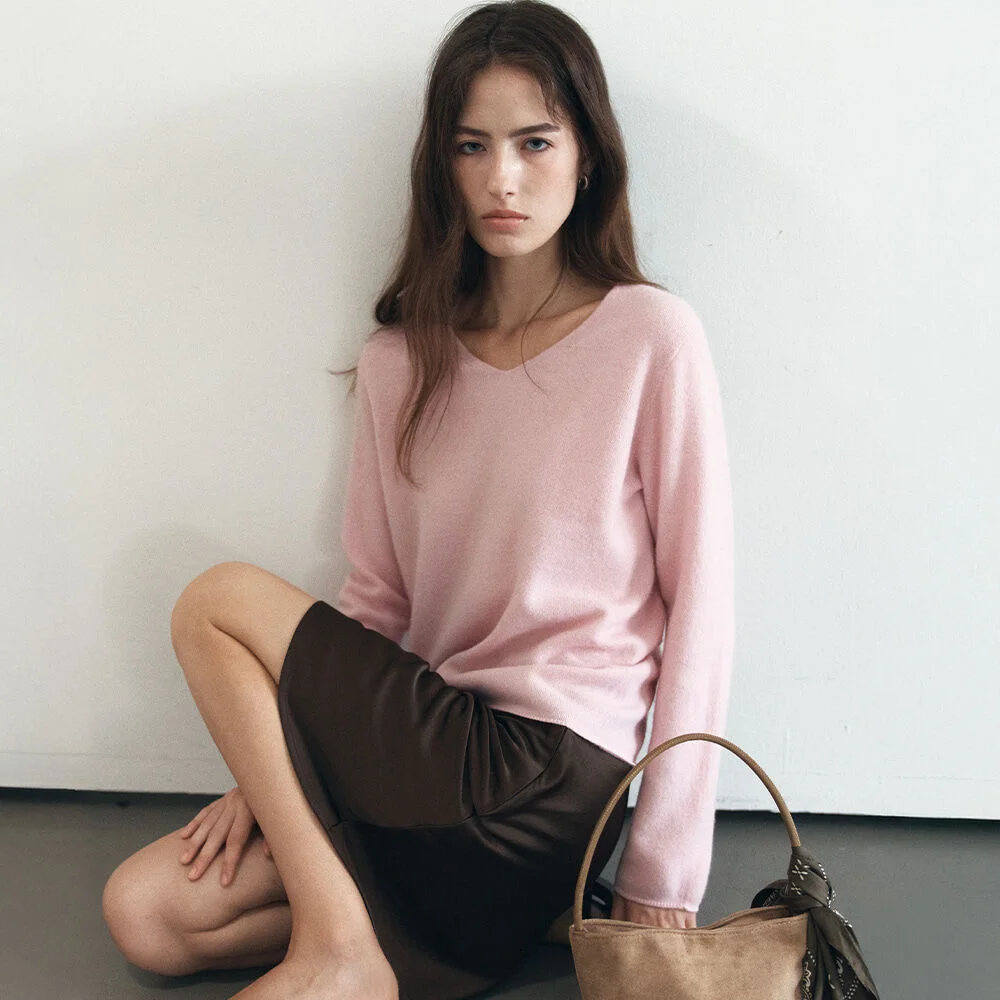 Wholegarment V-neck wool knit _Light pink