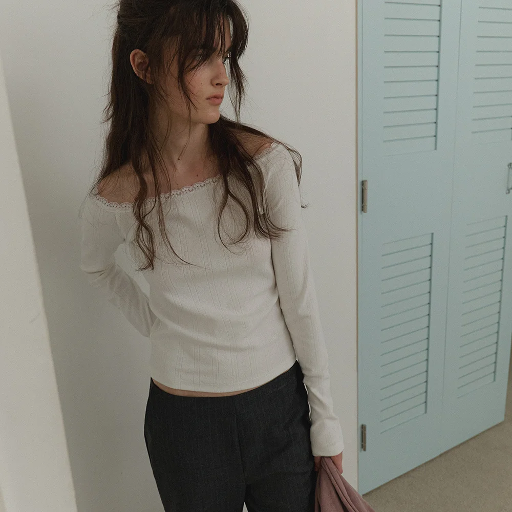 Tiny lace off shoulder t-shirt_2 Colors