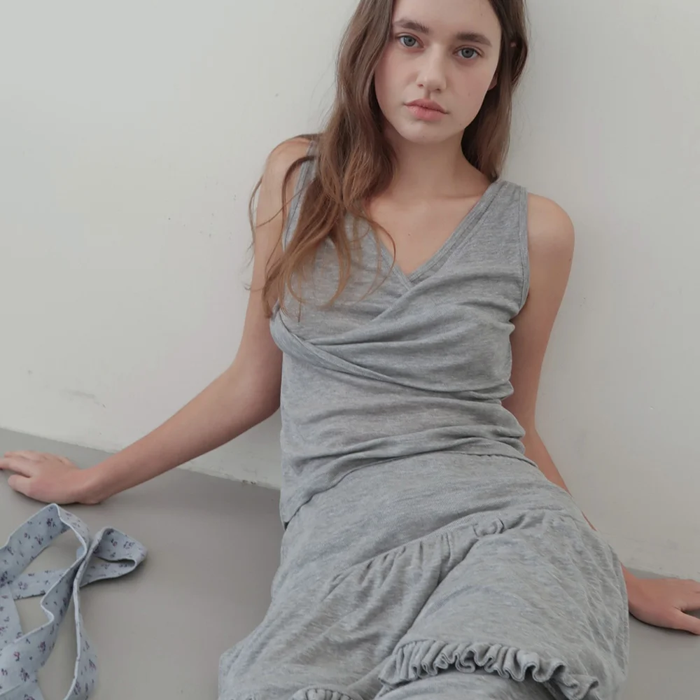 SHEER TWIST SLEEVELESS TOP (grey)