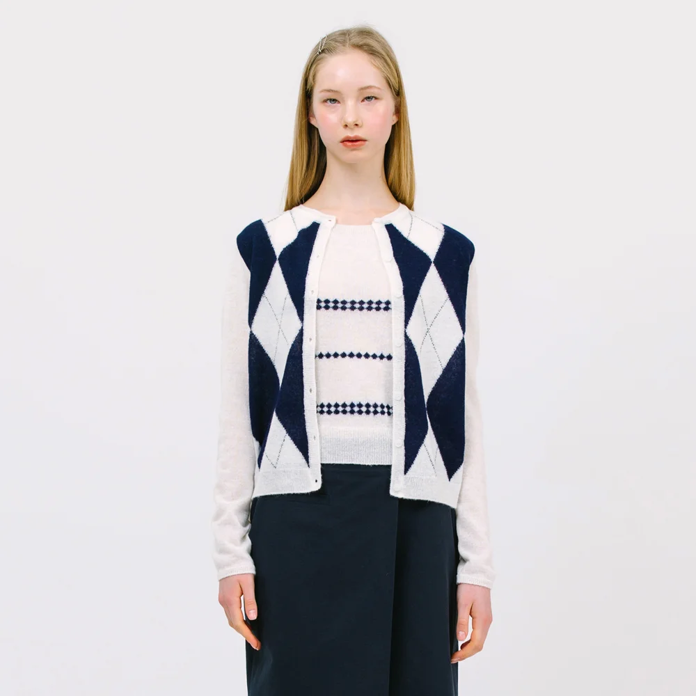 slim knit cardigan_white