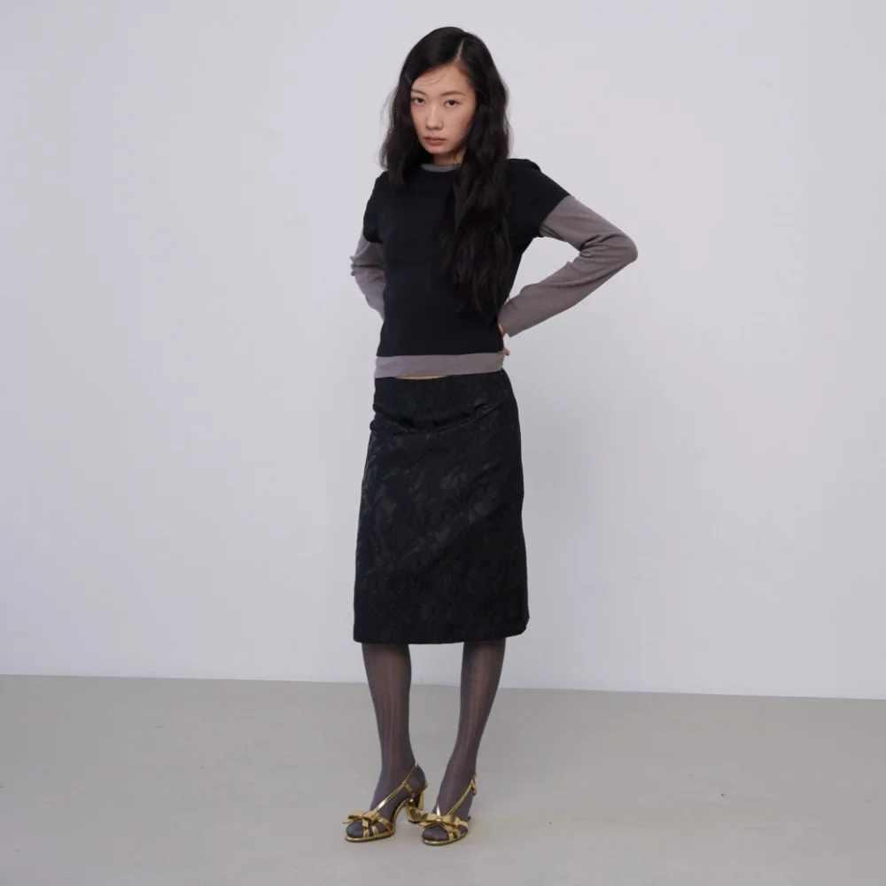MJ Floral Jacquard Midi Skirt / BLACK
