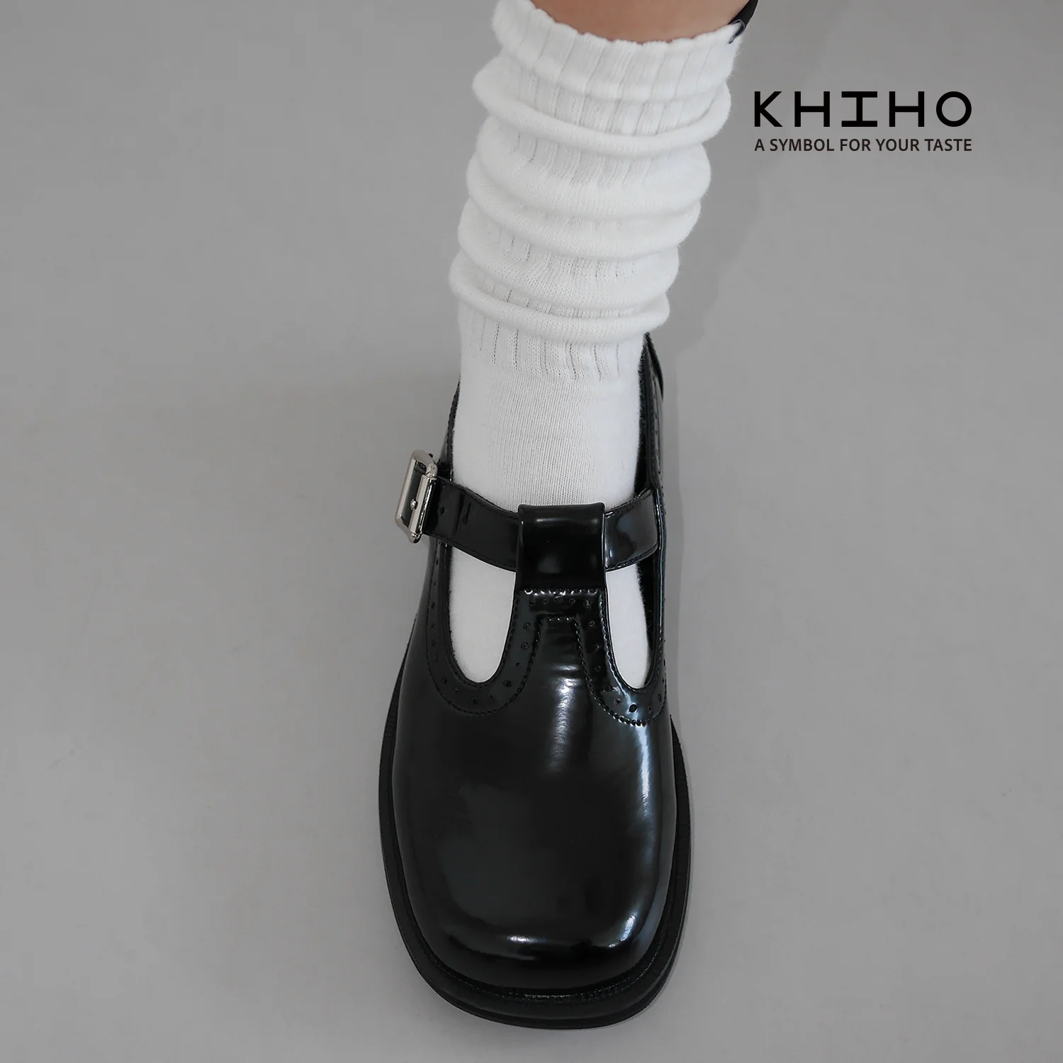 PUNCHING MARY JANE LOAFER / BLACK