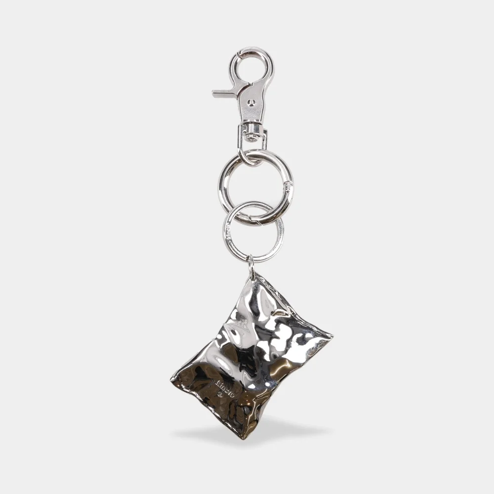 Amenity Series Pillow Key-Ring_Silver