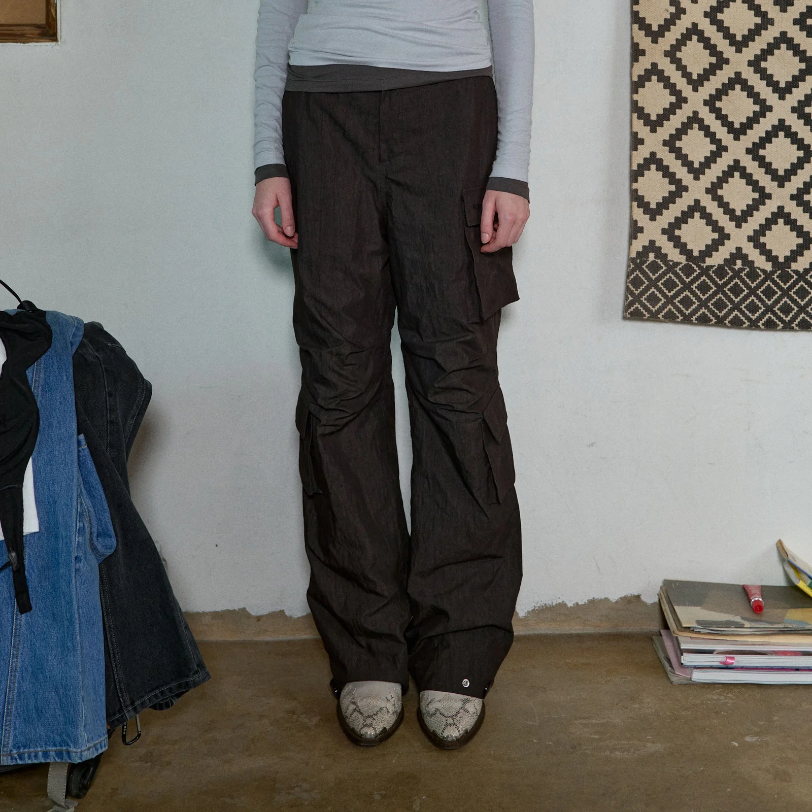 PADDED CARGO PANTS - CHARCOAL