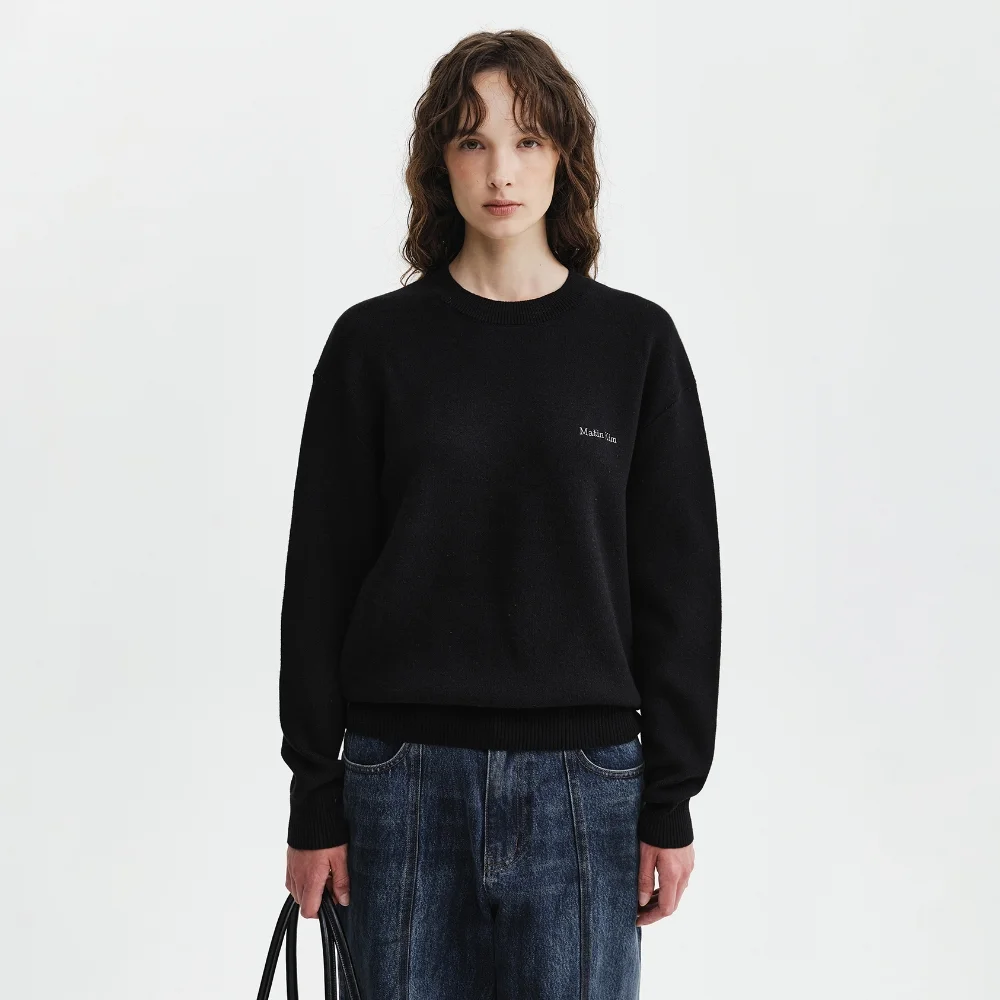CALLIGRAPHY BACK LOGO KNIT PULLOVER IN BLACK