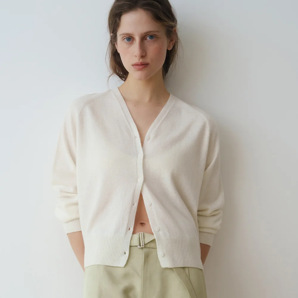 CASH MERINO V-NECK CARDIGAN_IVORY