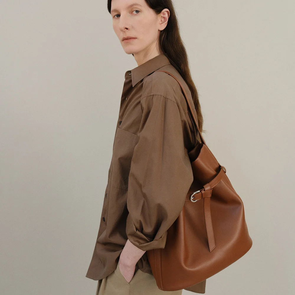 Mandu belted shoulder bag Toasted caramel