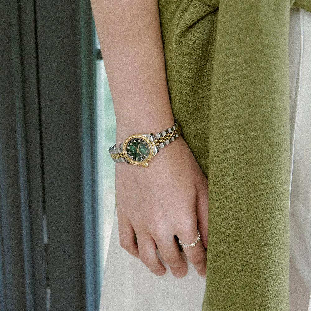 Eclair Diamond Womens Watch_Green. ST1106GGG