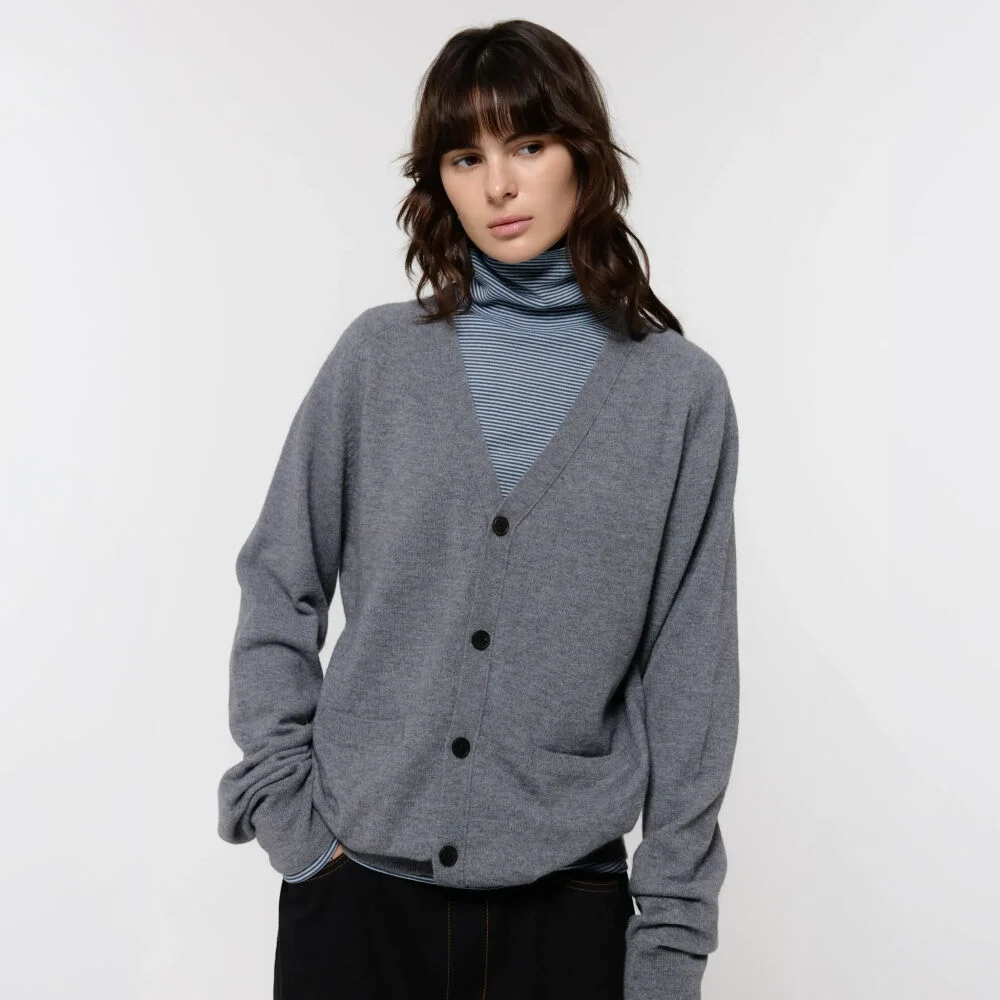 MERINO WOOL LOOSE CARDIGAN / CHARCOAL