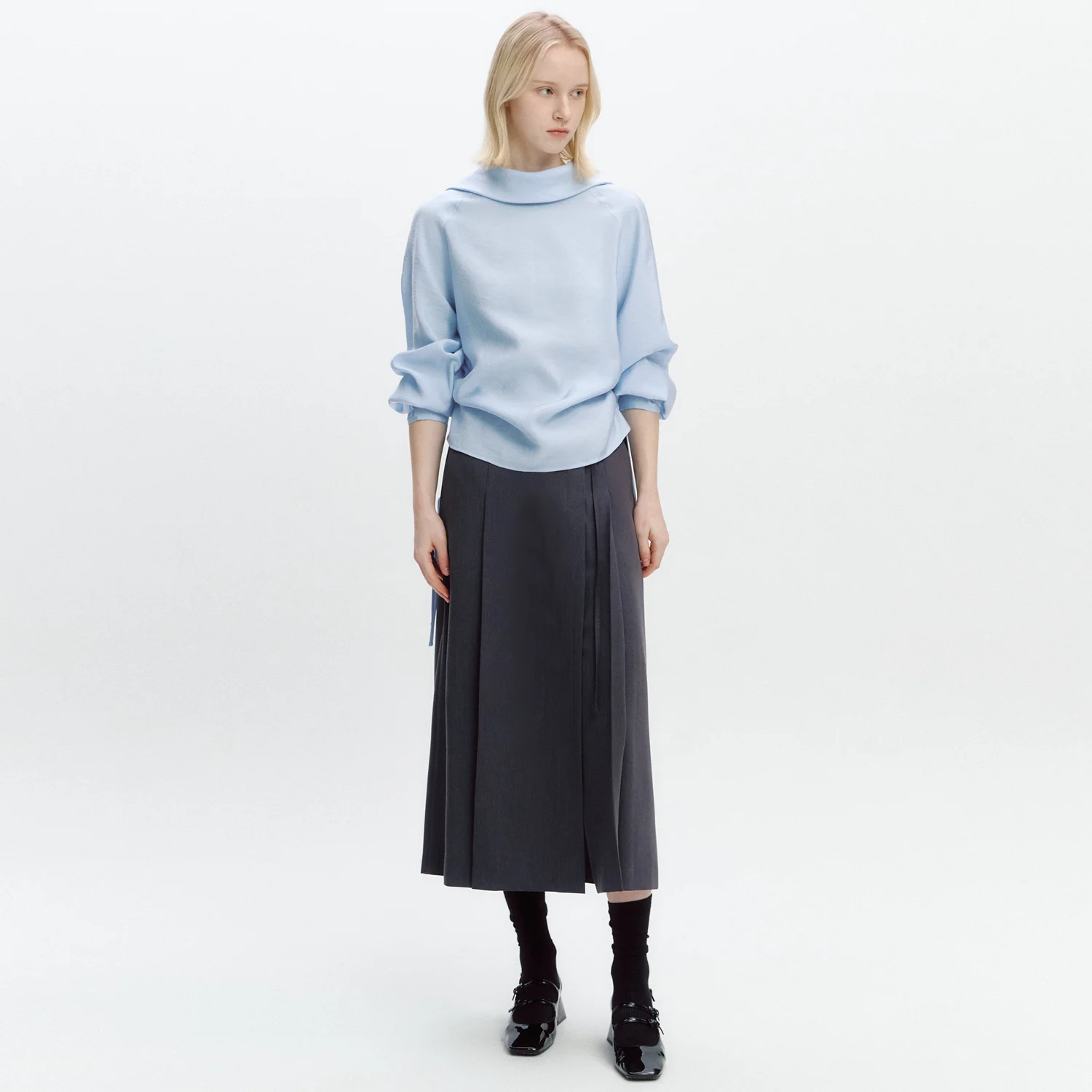 Tuck-deco Wrap-type Skirt CHARCOAL GREY
