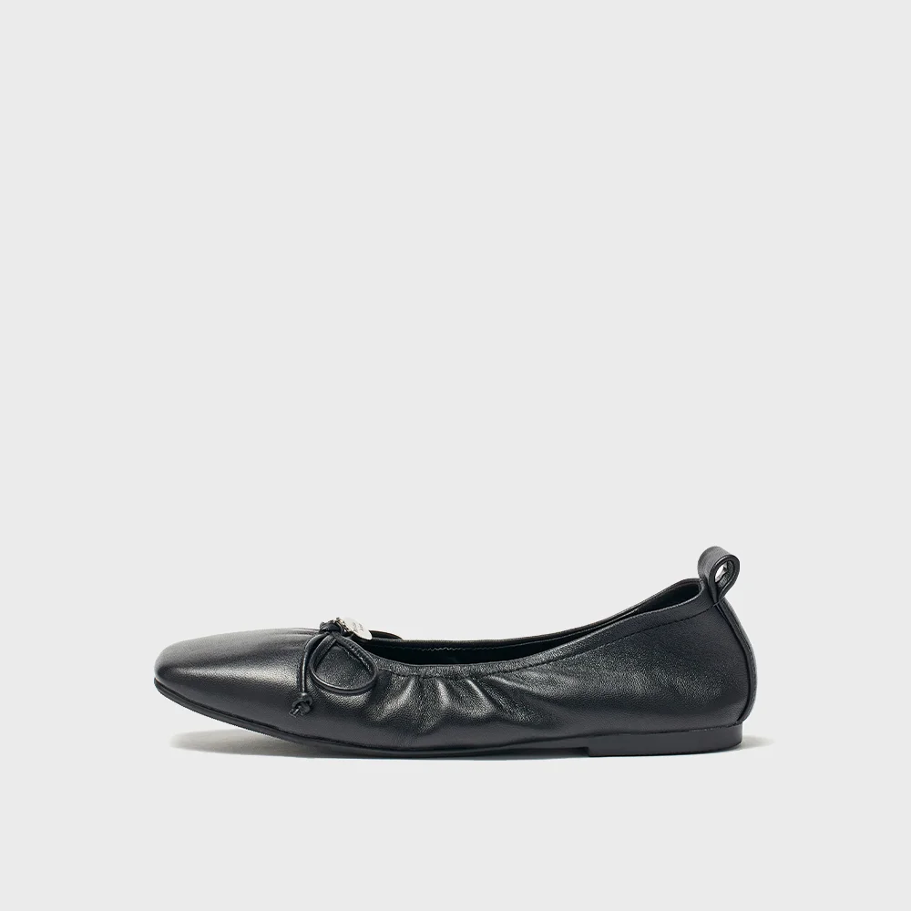 RIBBON BALLET FLAT SHOES IN BLACK
