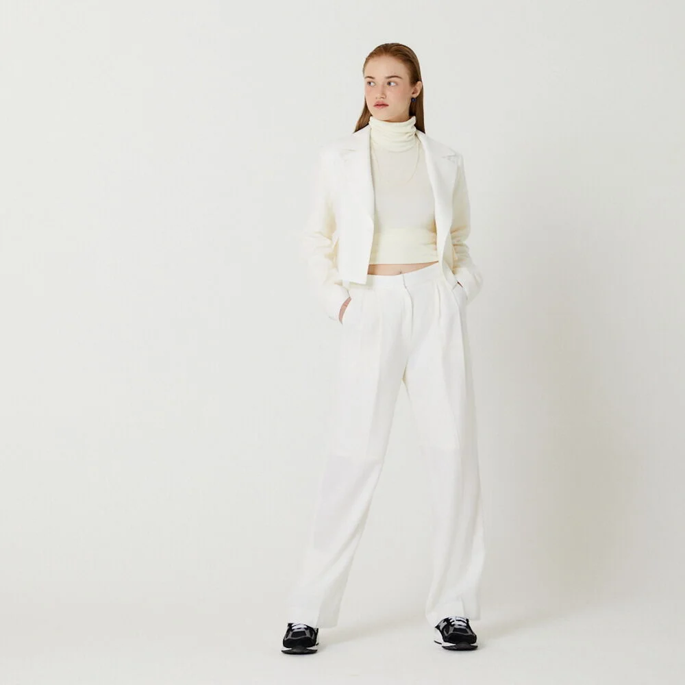 SUPERIOR WOOL TWO TUCKS PANTS(WHITE)