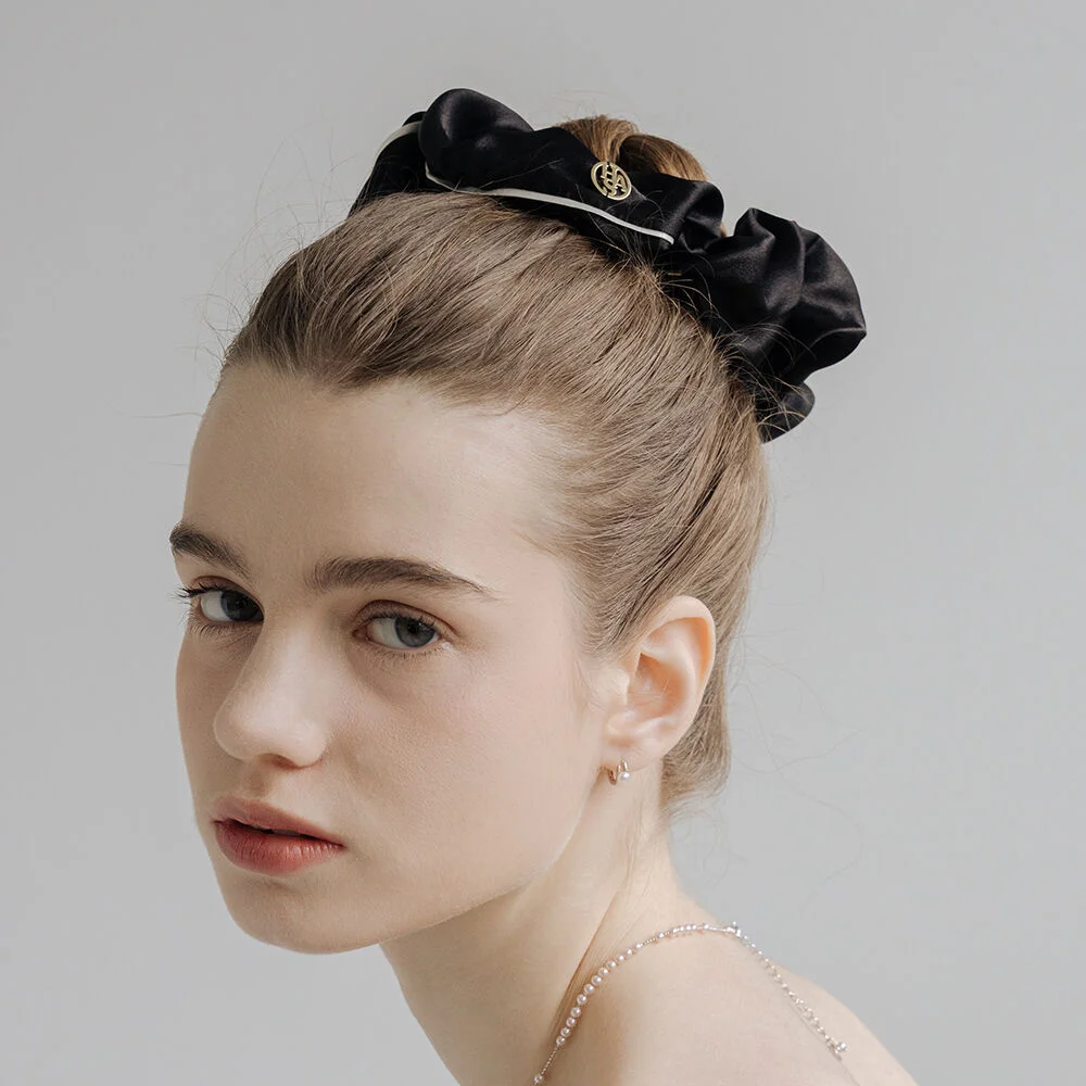 HTY042 Contrast edge scrunchie