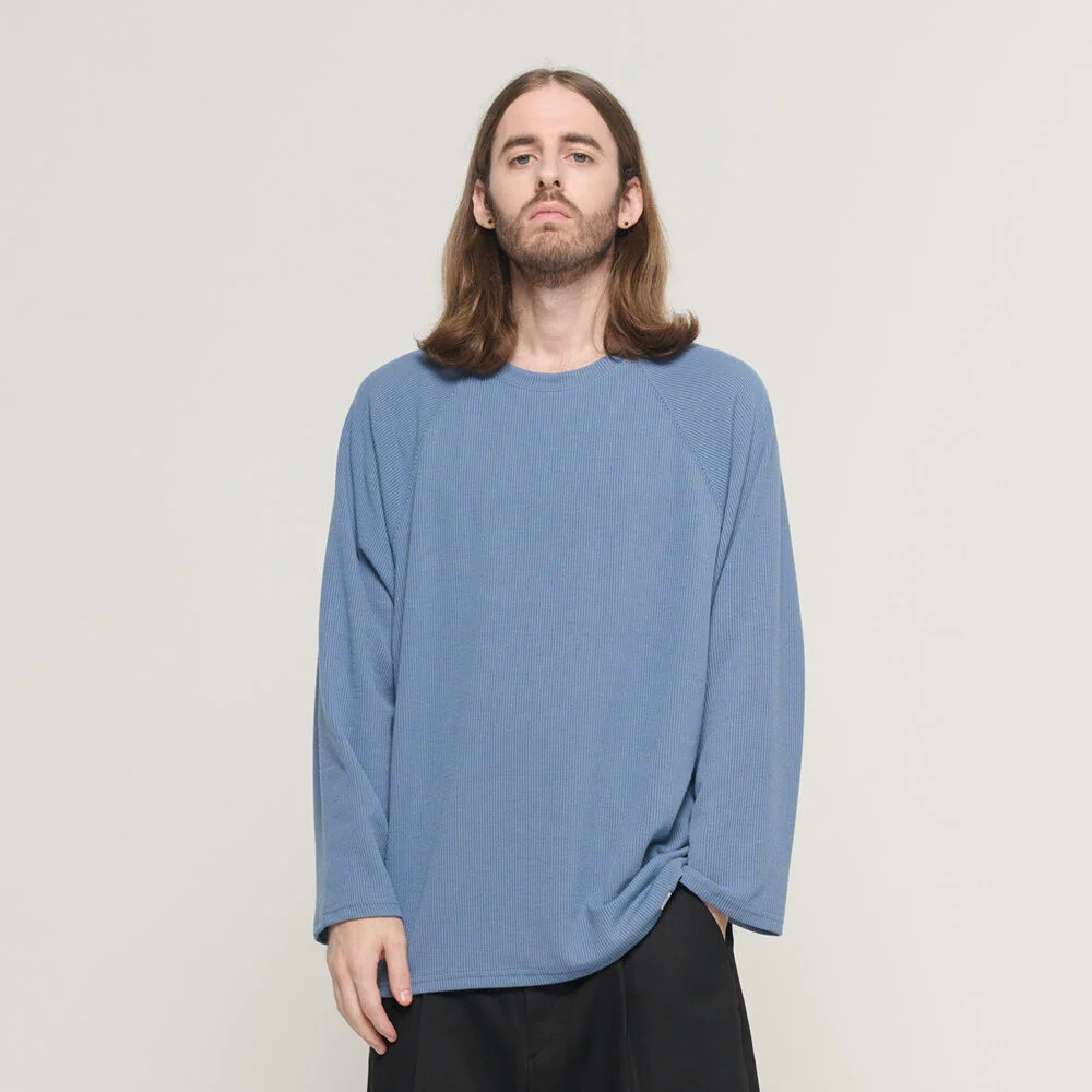 SOFT RAGLAN LAYERED LONG-SLEEVE KNIT (BLUE)