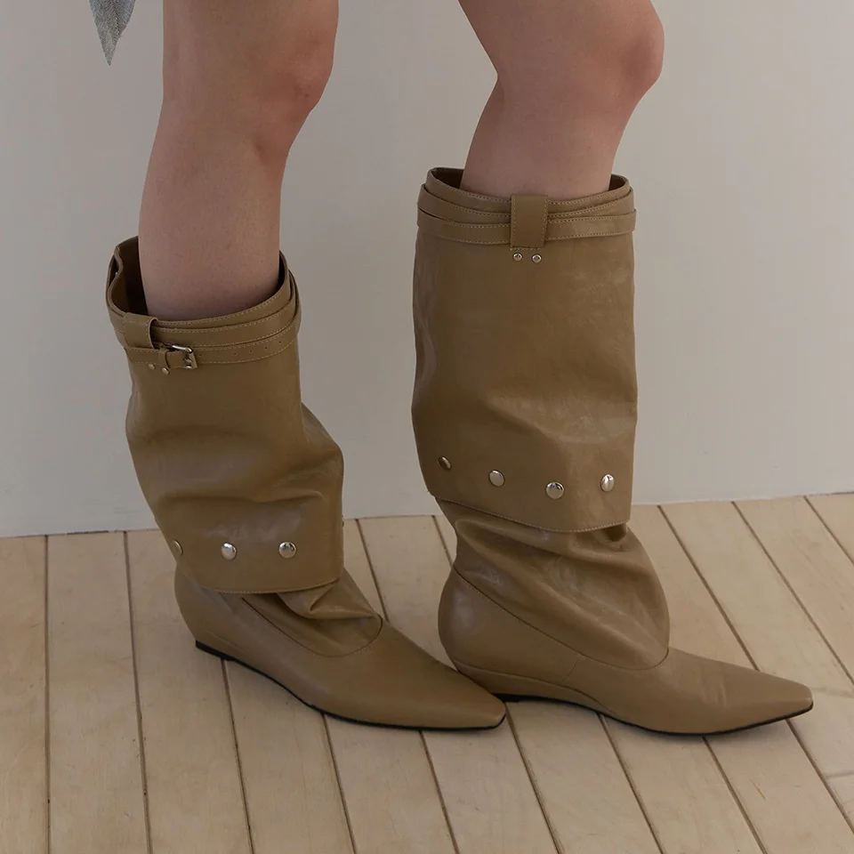 MULTI BUTTON BOOTS (BEIGE)