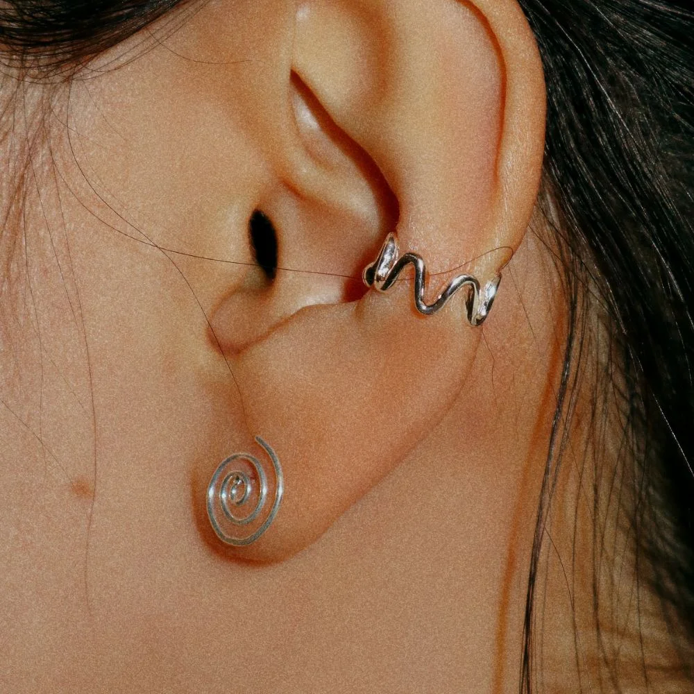 Flow ear cuff + Coil stud earring 簡約 流線 耳袖 + Coil 線條 鉚釘 耳環